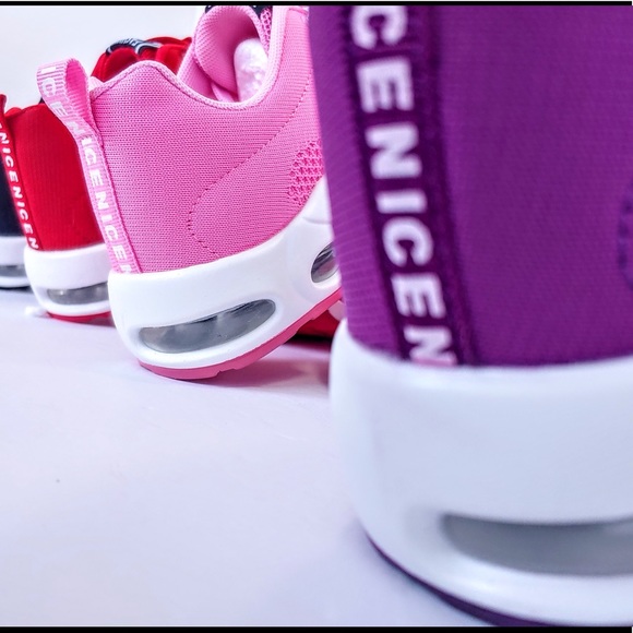 Shoes - Picture 2 of 8